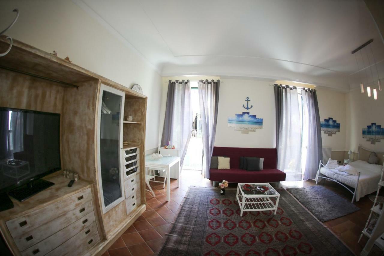 Bianca Suite B&B Салерно Екстер'єр фото